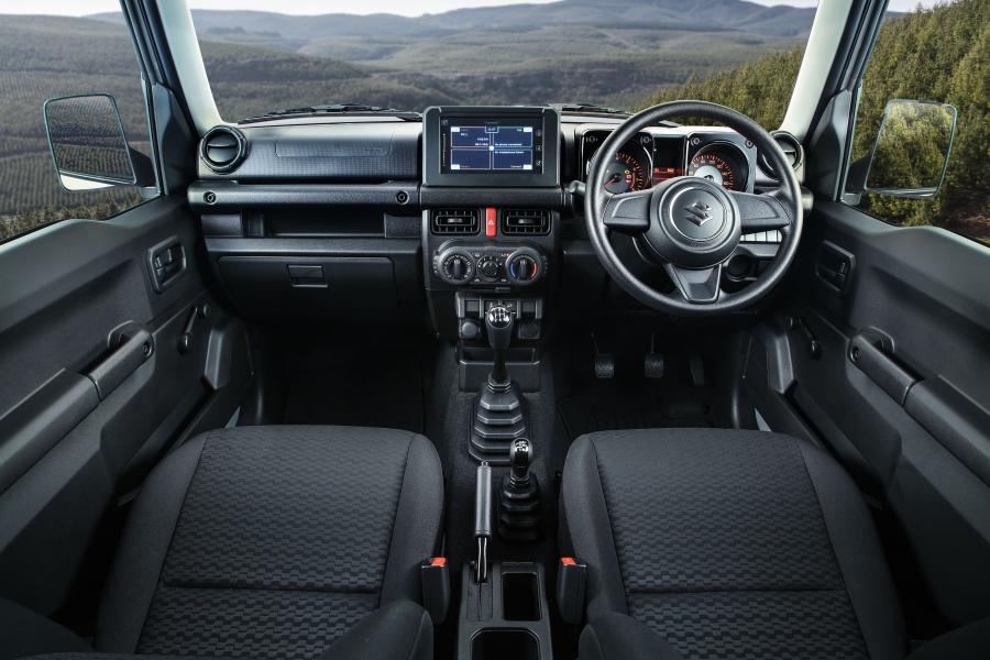 Торпедо Suzuki Jimny AllGrip 2018 года  (ZA) (фото 11 из 24)